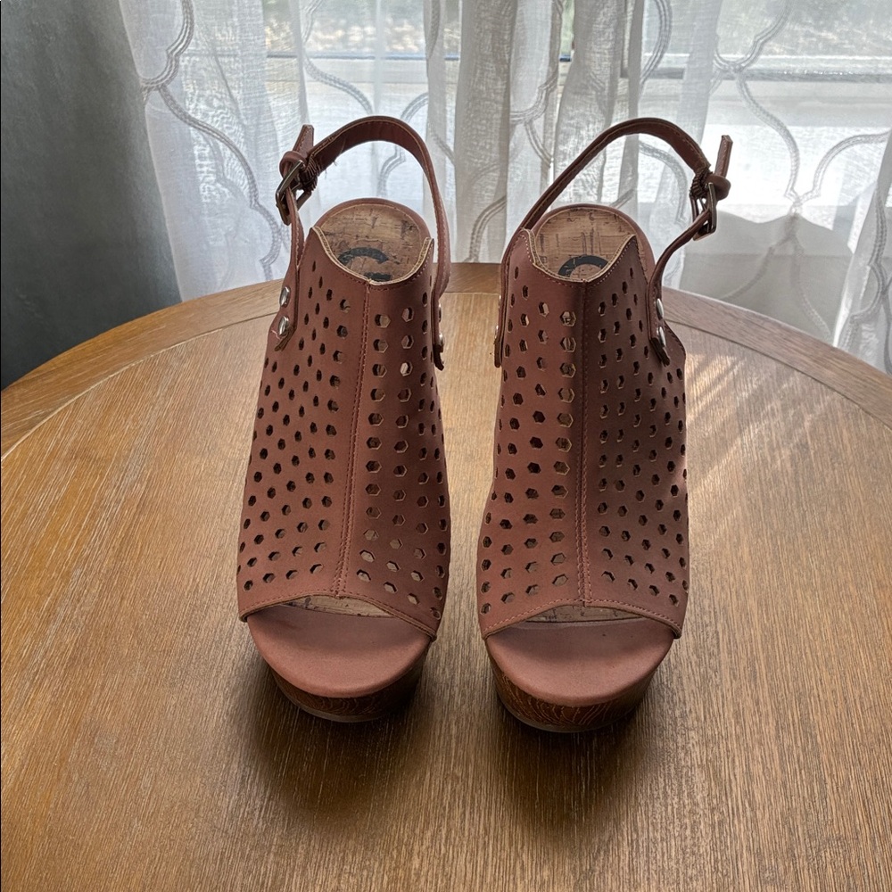 Guess Tan Platform Peep-Toe Heels